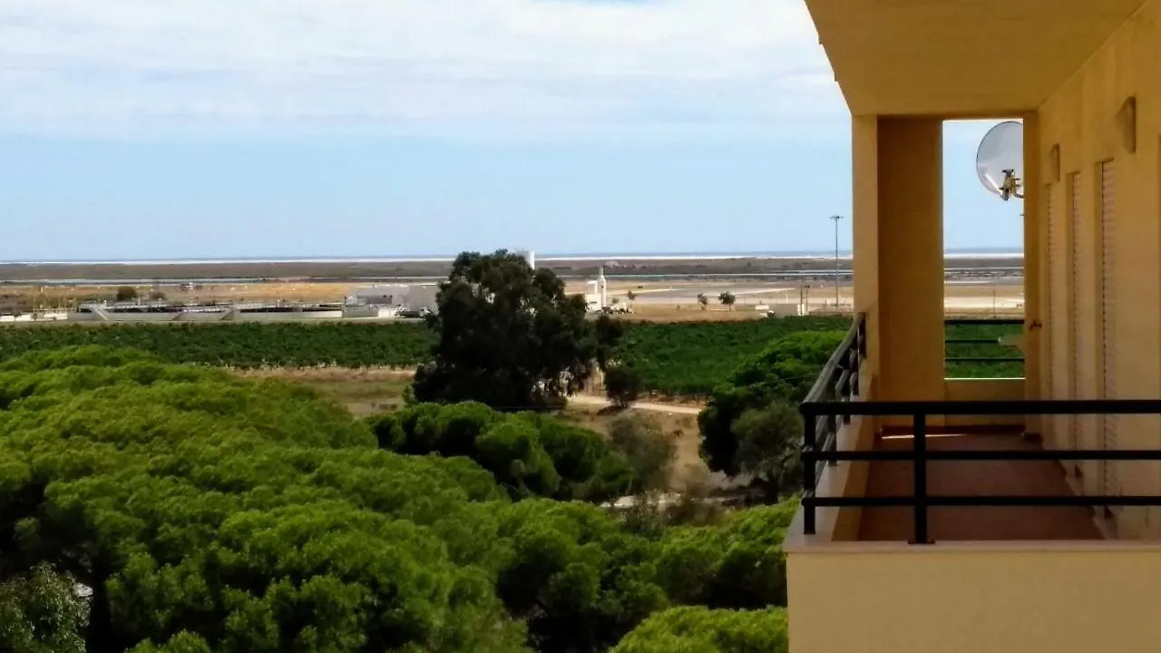 Faro Island Beach & Airport Apartment