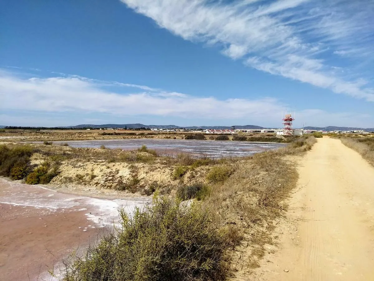 Faro Island Beach & Airport Apartment